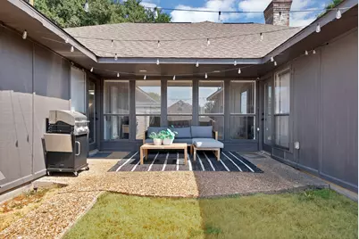1215 Shawnee Trail, Carrollton, TX 75007 - Photo 31