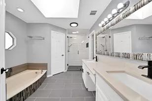 1215 Shawnee Trail, Carrollton, TX 75007 - Photo 25