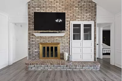 1215 Shawnee Trail, Carrollton, TX 75007 - Photo 5