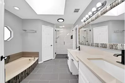 1215 Shawnee Trail, Carrollton, TX 75007 - Photo 29