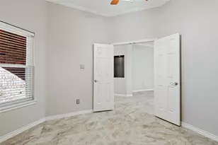5816 Windy Meadow Ln, Grand Prairie, TX 75052 - Photo 3
