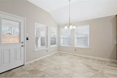 5816 Windy Meadow Lane, Grand Prairie, TX 75052 - Photo 11