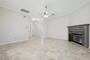 5816 Windy Meadow Ln, Grand Prairie, TX 75052 - Photo 9