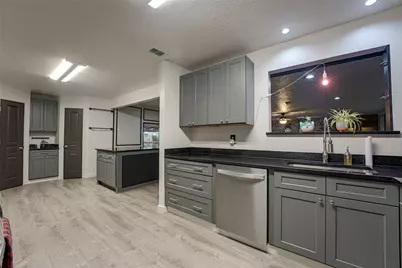 2530 Lakewood Drive, Garland, TX 75042 - Photo 15