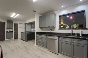 2530 Lakewood Dr, Garland, TX 75042 - Photo 15
