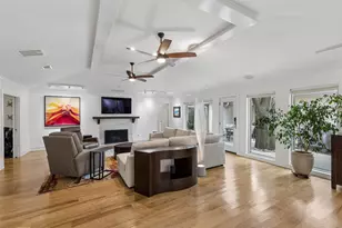 9020 Glen Springs Dr, Dallas, TX 75243 - Photo 11