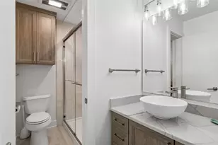 9020 Glen Springs Dr, Dallas, TX 75243 - Photo 29