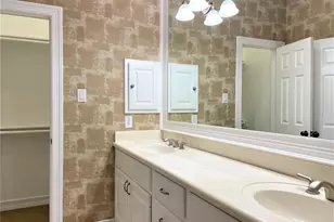2480 Worthington St, Dallas, TX 75204 - Photo 11