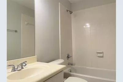 2480 Worthington Street, Dallas, TX 75204 - Photo 15