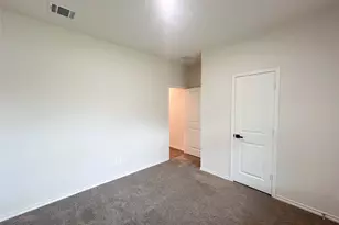 935 Keystone Ct, Ferris, TX 75125 - Photo 5
