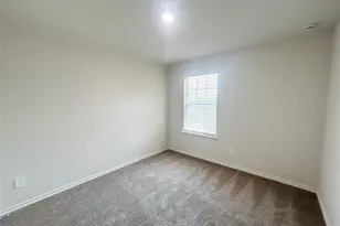 935 Keystone Ct, Ferris, TX 75125 - Photo 19