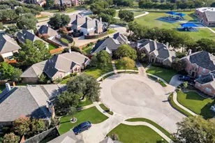 9812 Canyon Crest Cir, Irving, TX 75063 - Photo 15