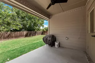 540 Bronze Cir E, Springtown, TX 76082 - Photo 21