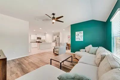 540 Bronze Circle E, Springtown, TX 76082 - Photo 5