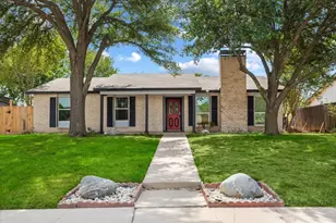 1206 Oakbluff Dr, Lancaster, TX 75146 - Photo 1