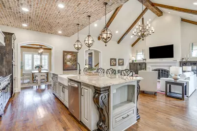 4525 Marbella Circle, Fort Worth, TX 76126 - Photo 9