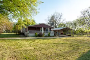 112 SE Front St, Bailey, TX 75452 - Photo 1