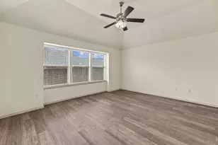 914 Winding Rd, Granbury, TX 76049 - Photo 17