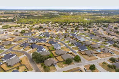 914 Winding Road, Granbury, TX 76049 - Photo 31