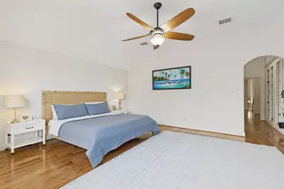 1142 N Bishop Avenue, Dallas, TX 75208 - Photo 15