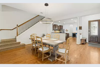 1142 N Bishop Avenue, Dallas, TX 75208 - Photo 3