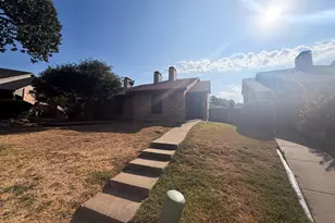615 Lost Springs Ct, Arlington, TX 76012 - Photo 1