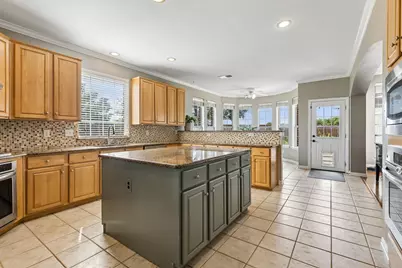 35 Creekside Drive, Trophy Club, TX 76262 - Photo 9