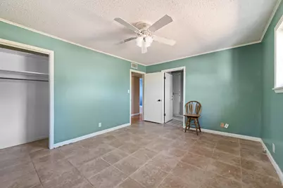515 E Belknap Street, Jacksboro, TX 76458 - Photo 19