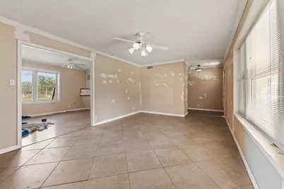 515 E Belknap Street, Jacksboro, TX 76458 - Photo 13