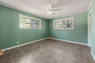 515 E Belknap St, Jacksboro, TX 76458 - Photo 17