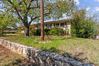 515 E Belknap Street, Jacksboro, TX 76458 - Photo 7