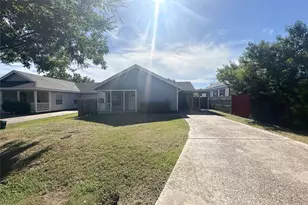 111 5 Points Rd, Waxahachie, TX 75165 - Photo 1