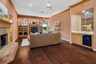 2204 Creekside Cir S, Irving, TX 75063 - Photo 15