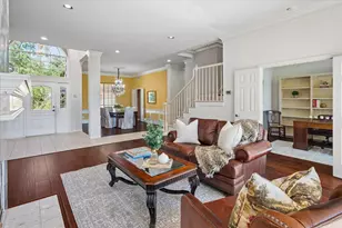 2204 Creekside Cir S, Irving, TX 75063 - Photo 7