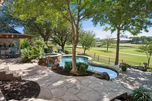 2204 Creekside Cir S, Irving, TX 75063 - Photo 1