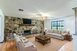 118 Spring Lake Dr, Lacy Lakeview, TX 76705 - Photo 7