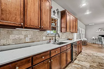 105 Water Lane, Crowley, TX 76036 - Photo 11