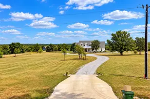 109 Bear Cat Ct, Alvord, TX 76225 - Photo 39