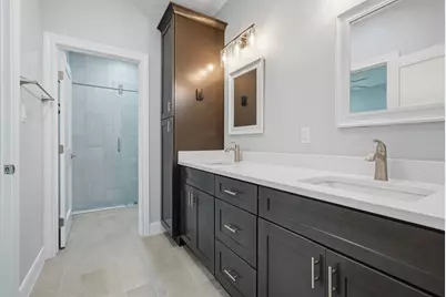 136 Breezeway Drive, Rockport, TX 78382 - Photo 15