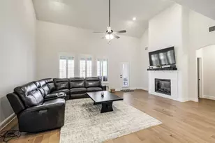 1708 Canals Dr, Little Elm, TX 75068 - Photo 13