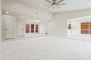 2205 Phoenix Dr, Garland, TX 75040 - Photo 9