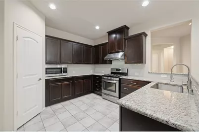 9801 Moccasin Creek Lane, McKinney, TX 75071 - Photo 7
