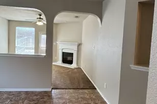 661 Rosario Ln, Fort Worth, TX 76052 - Photo 5