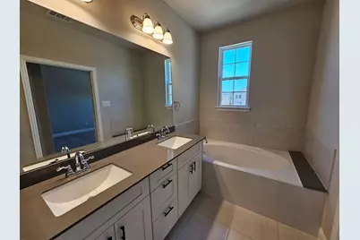 549 Hutchinson Lane, Lewisville, TX 75077 - Photo 15