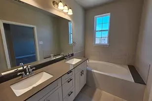 549 Hutchinson Ln, Lewisville, TX 75077 - Photo 15