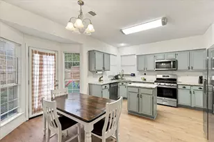 4323 Briar Hill Dr, Grand Prairie, TX 75052 - Photo 23