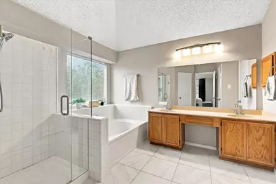 4323 Briar Hill Drive, Grand Prairie, TX 75052 - Photo 29
