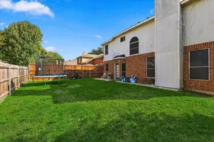 4323 Briar Hill Dr, Grand Prairie, TX 75052 - Photo 39