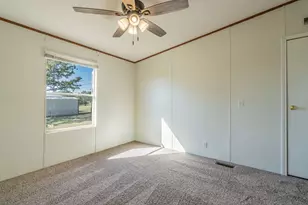 104 Hill Top Ct, Springtown, TX 76082 - Photo 15