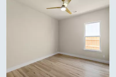 2127 Amanda Avenue, Fort Worth, TX 76105 - Photo 9